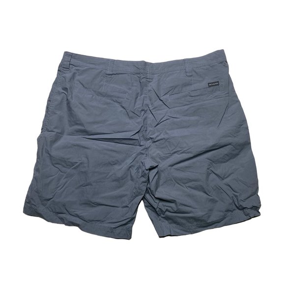 Columbia Washed Out Shorts Mens Size 42 Gray Ash Flat Front - Picture 2 of 7